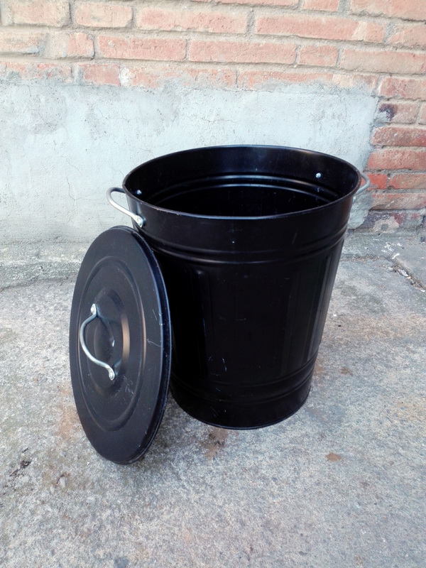 cubo basura metal negro tapa alt 45-48 o39 1u